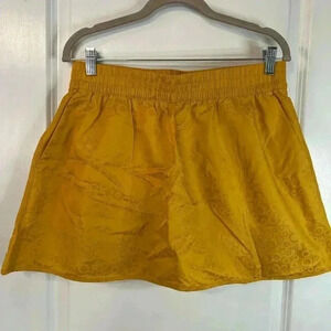 Outdoor Voices Women’s Yellow GeoShine 3” Golf Hiking Outdoor Skort - Size Large